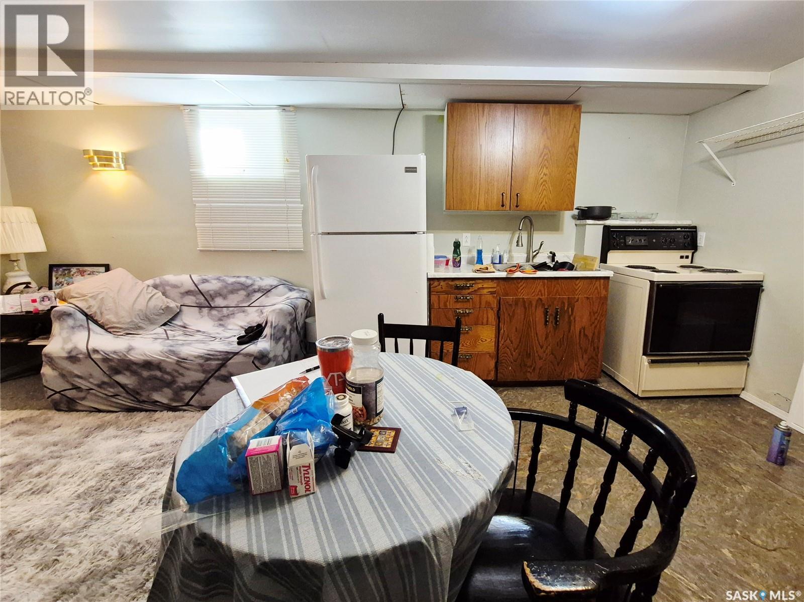 505 Centre Street, Shaunavon, Saskatchewan  S0N 2M0 - Photo 15 - SK024850