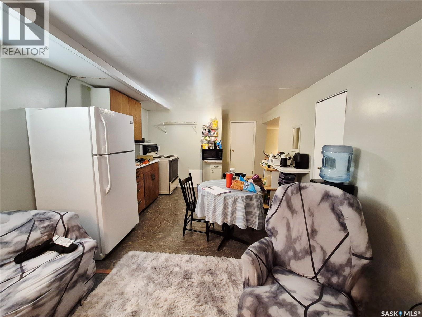 505 Centre Street, Shaunavon, Saskatchewan  S0N 2M0 - Photo 17 - SK024850