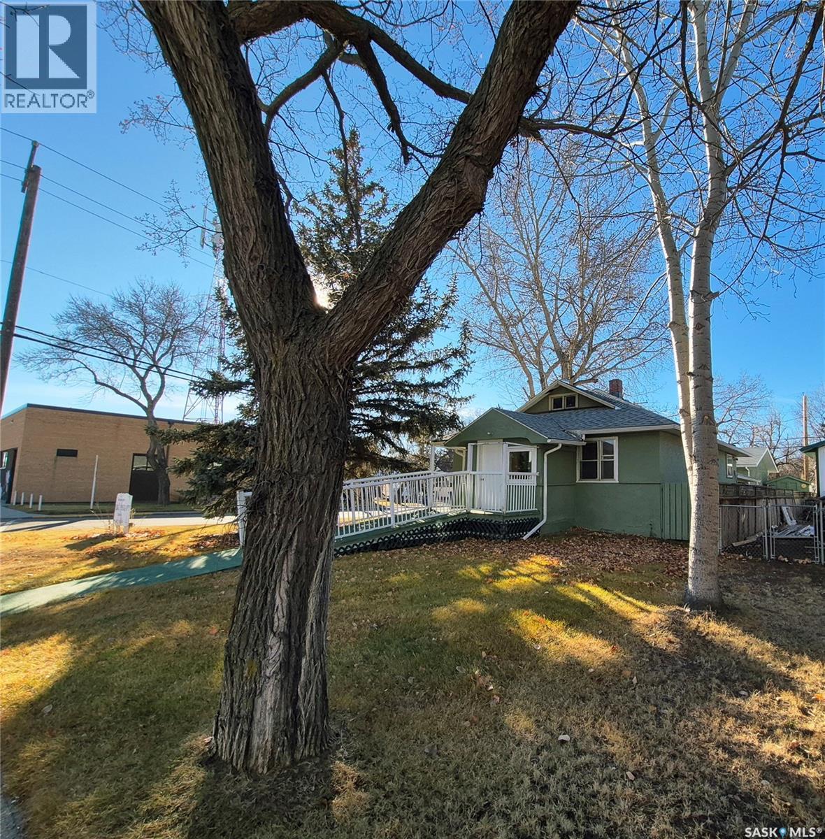 505 Centre Street, Shaunavon, Saskatchewan  S0N 2M0 - Photo 28 - SK024850