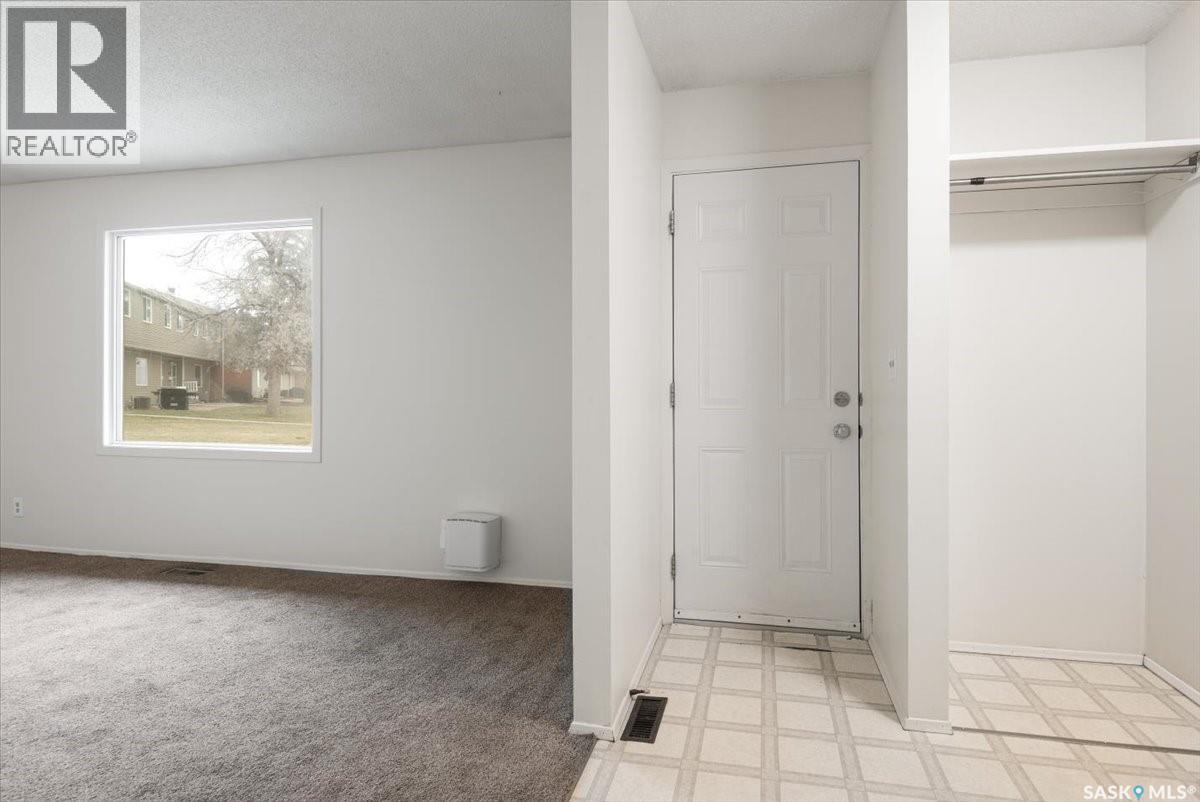 91 4118 Castle Road, Regina, Saskatchewan  S4S 6A4 - Photo 3 - SK024769