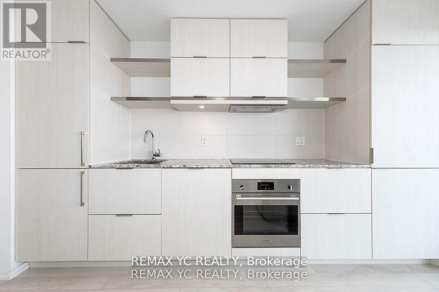 5104 - 197 Yonge Street, Toronto, Ontario  M5B 1M4 - Photo 10 - C12584900