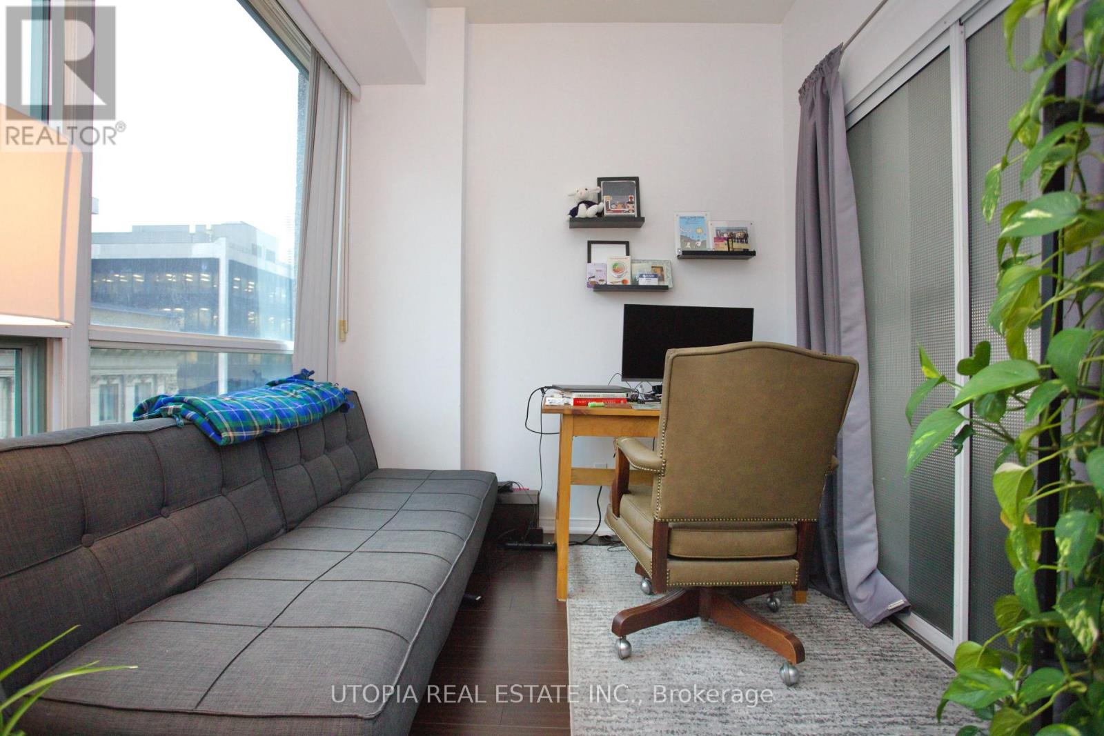 1017 - 7 King Street E, Toronto, Ontario  M5C 1B2 - Photo 10 - C12585022