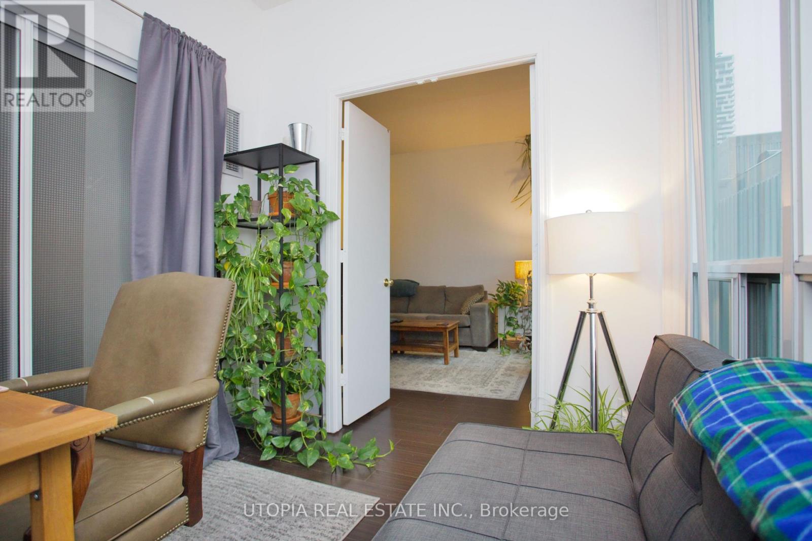 1017 - 7 King Street E, Toronto, Ontario  M5C 1B2 - Photo 11 - C12585022