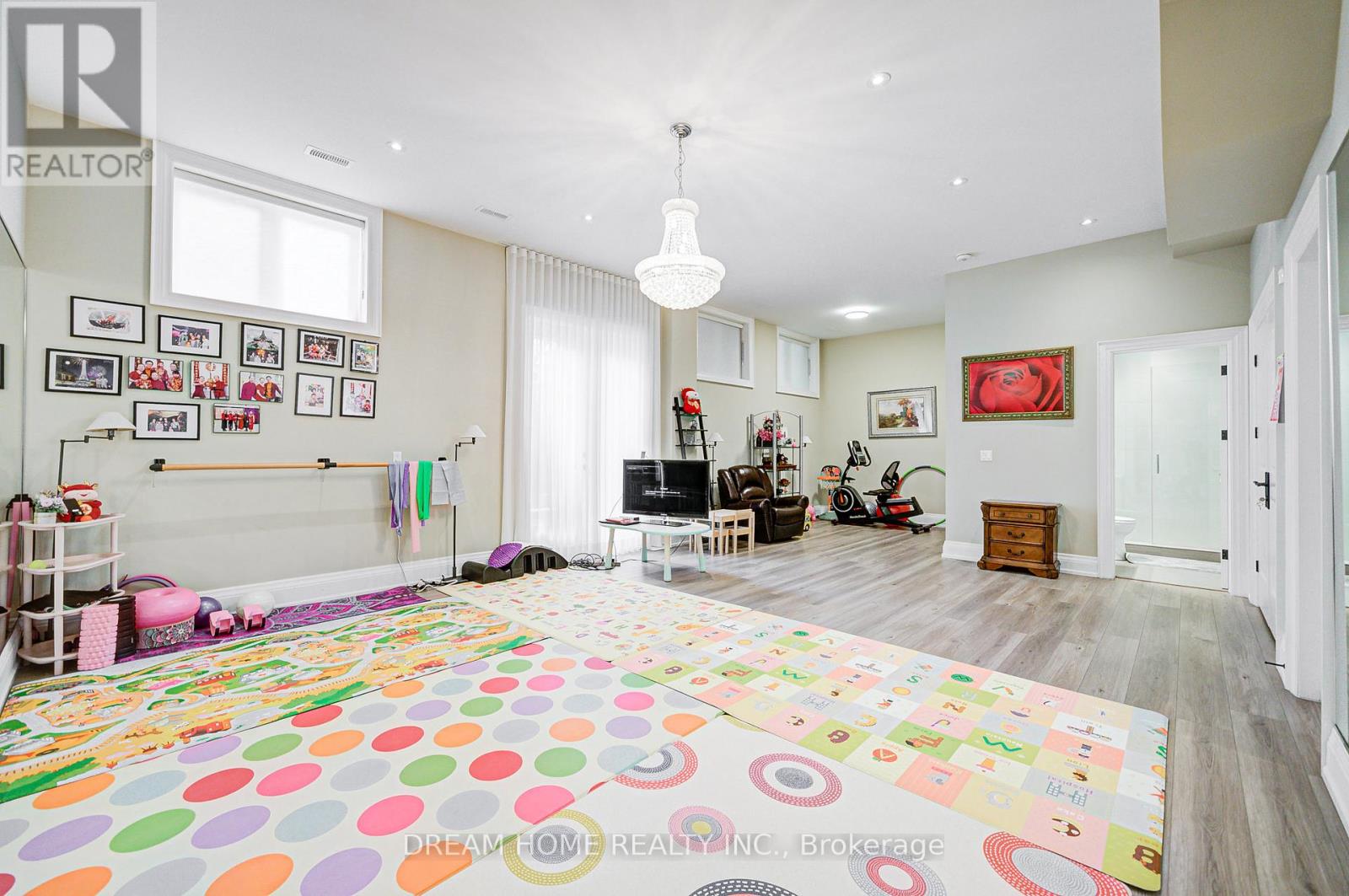 22 Leona Drive, Toronto, Ontario  M2N 4V5 - Photo 32 - C12585036