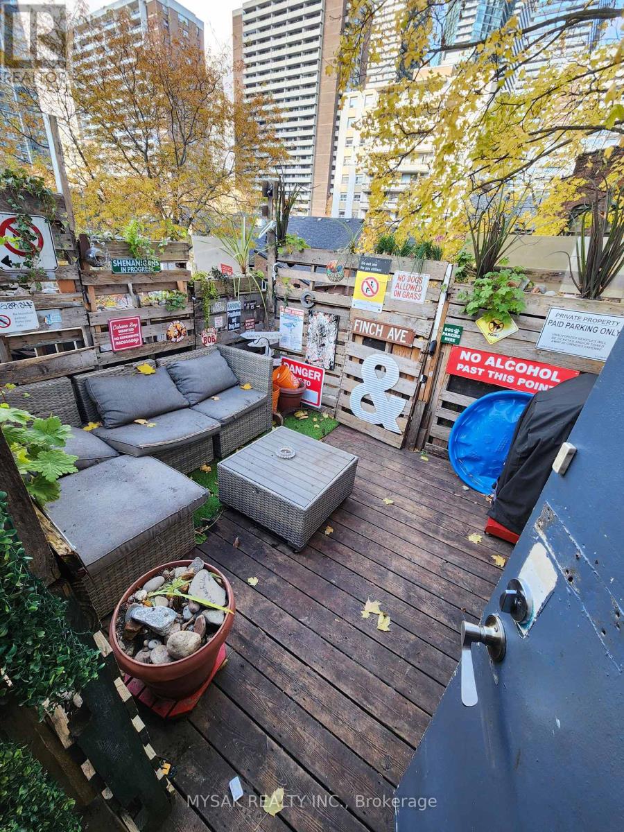 50-52 Dundonald Street, Toronto, Ontario  M4Y 1K2 - Photo 22 - C12576442