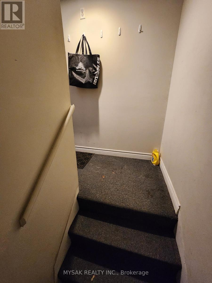 50 Dundonald Street, Toronto, Ontario  M4Y 1K2 - Photo 13 - C12576448