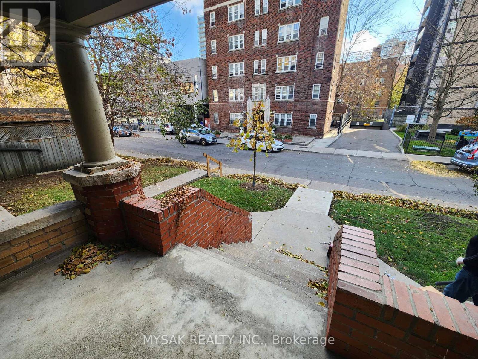50 Dundonald Street, Toronto, Ontario  M4Y 1K2 - Photo 19 - C12576454