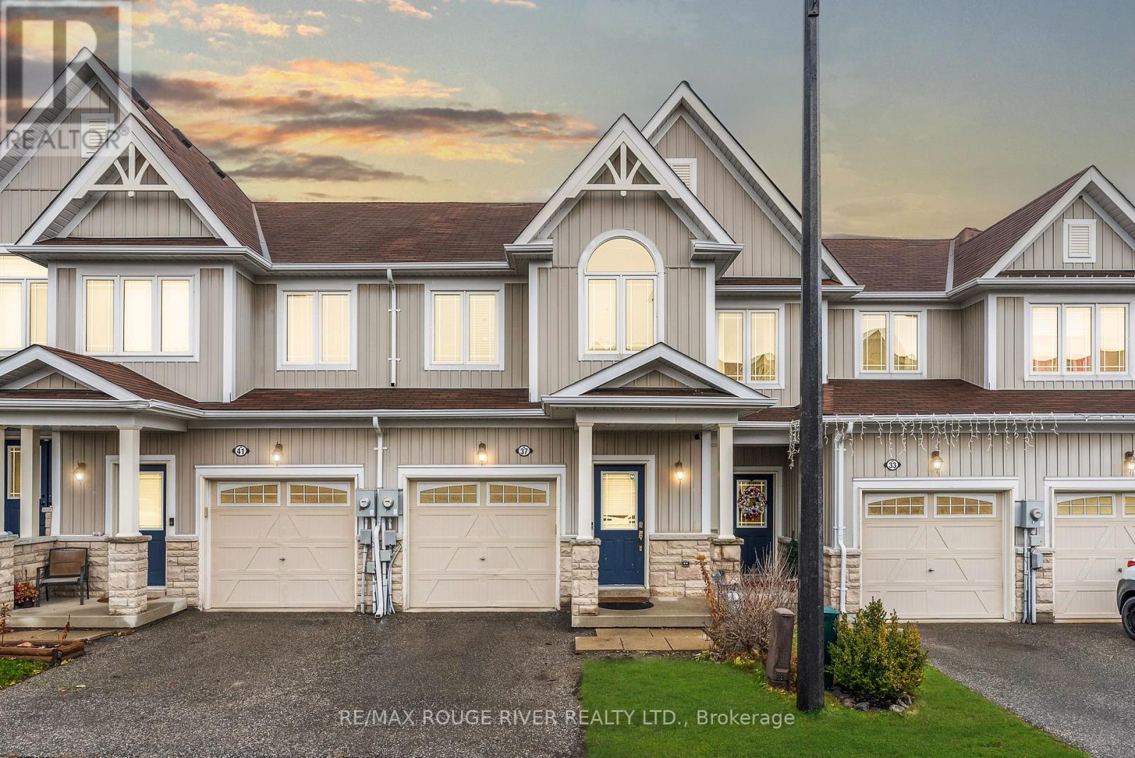 37 Dykstra Lane, Clarington, Ontario  L1C 0K8 - Photo 1 - E12585014