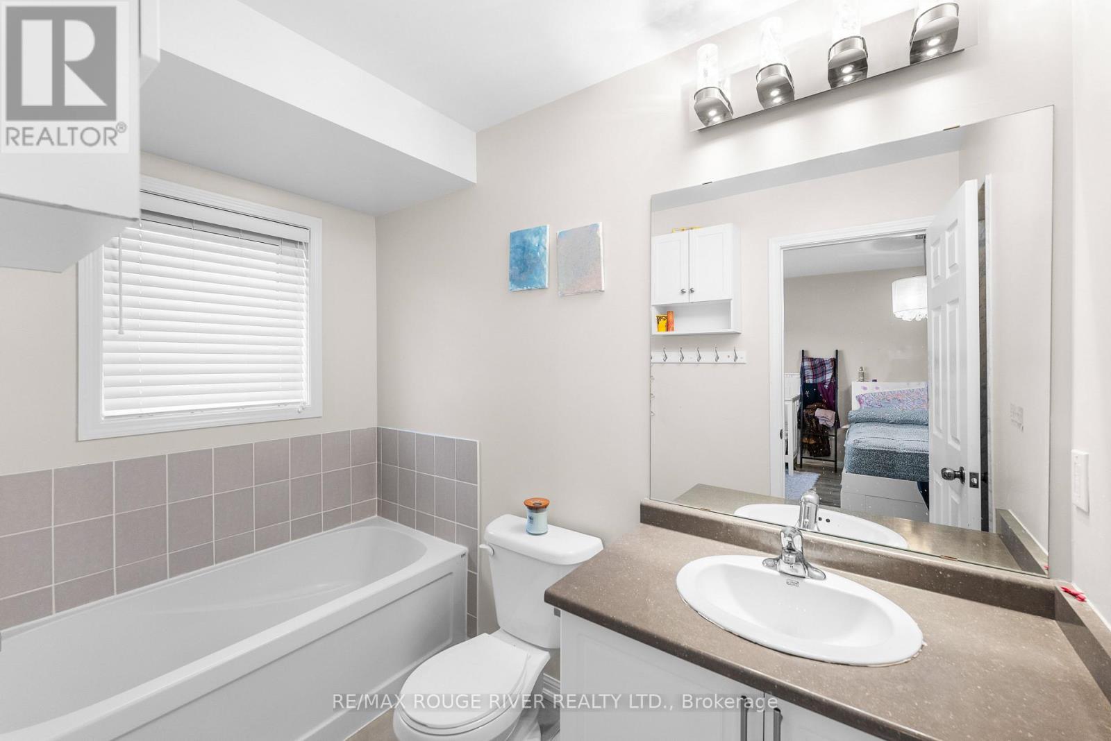 37 Dykstra Lane, Clarington, Ontario  L1C 0K8 - Photo 12 - E12585014