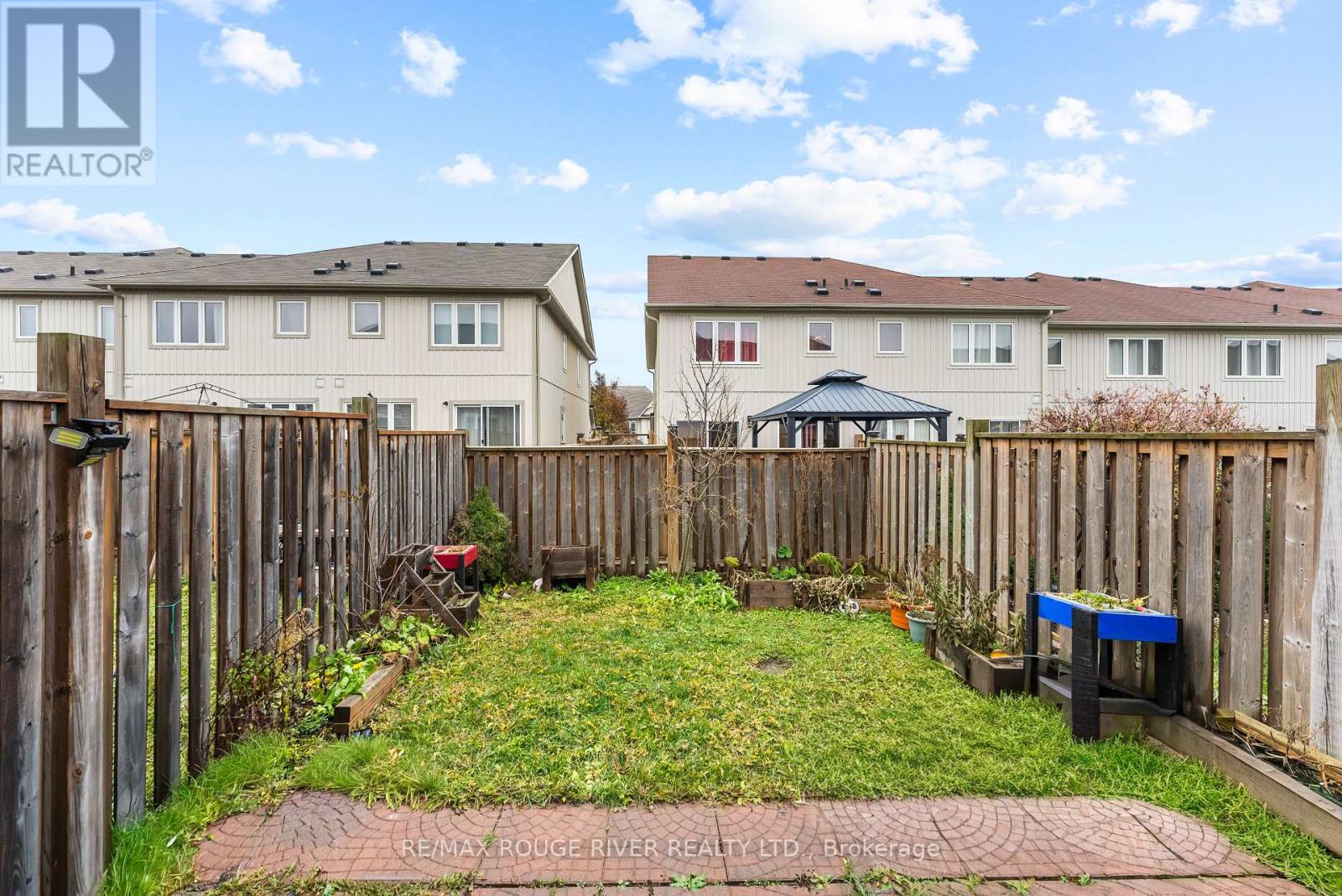 37 Dykstra Lane, Clarington, Ontario  L1C 0K8 - Photo 24 - E12585014