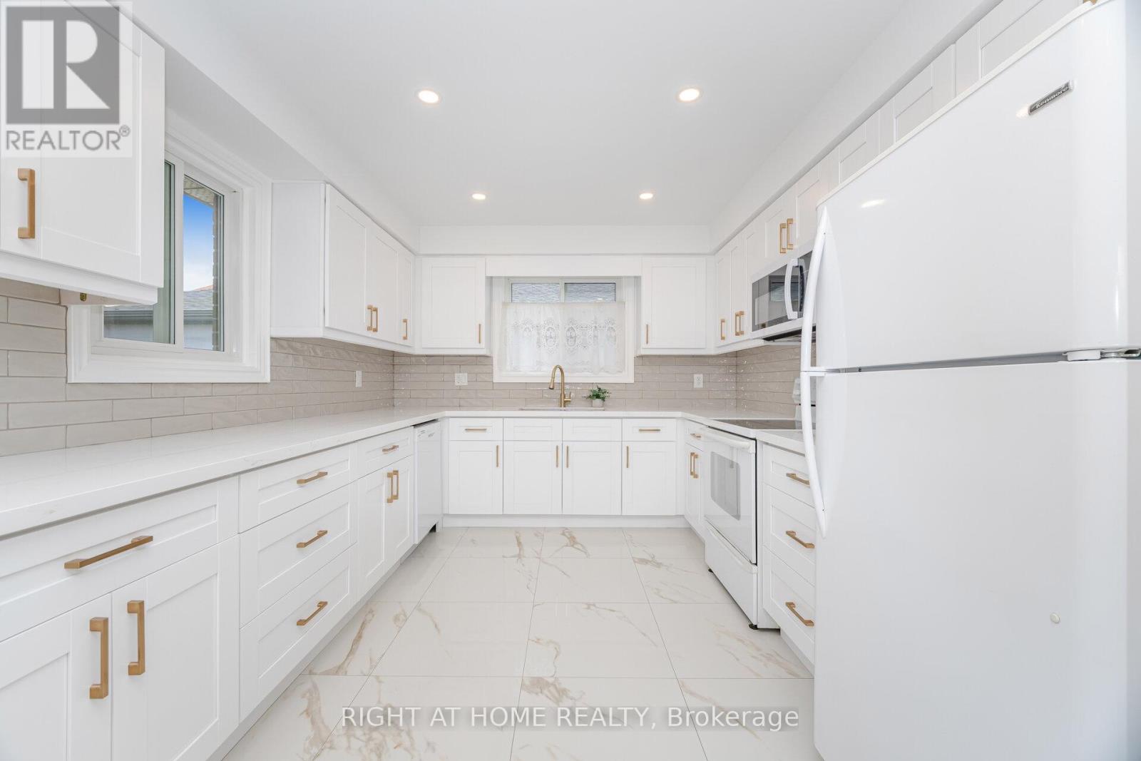 #main - 1286 Old Orchard Avenue, Pickering, Ontario  L1W 1G2 - Photo 5 - E12585028