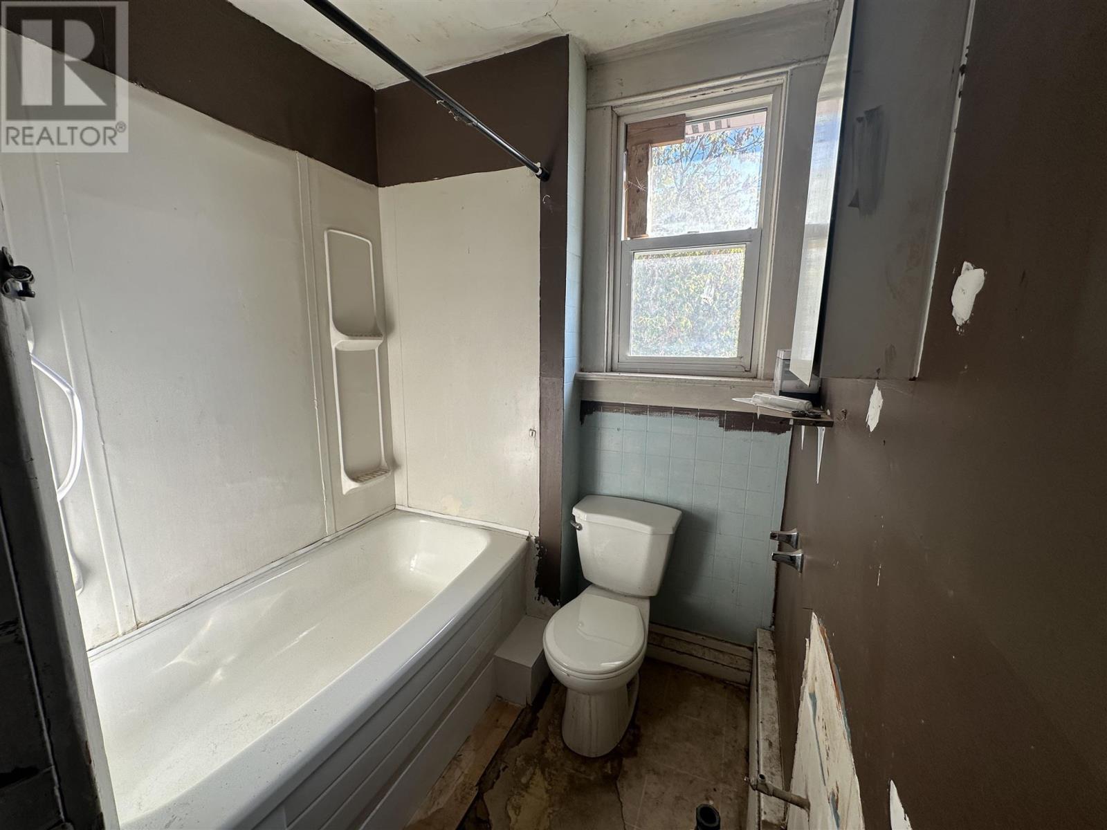 266 John St, Sault Ste. Marie, Ontario P6A 1P5 - Photo 31 - SM252945