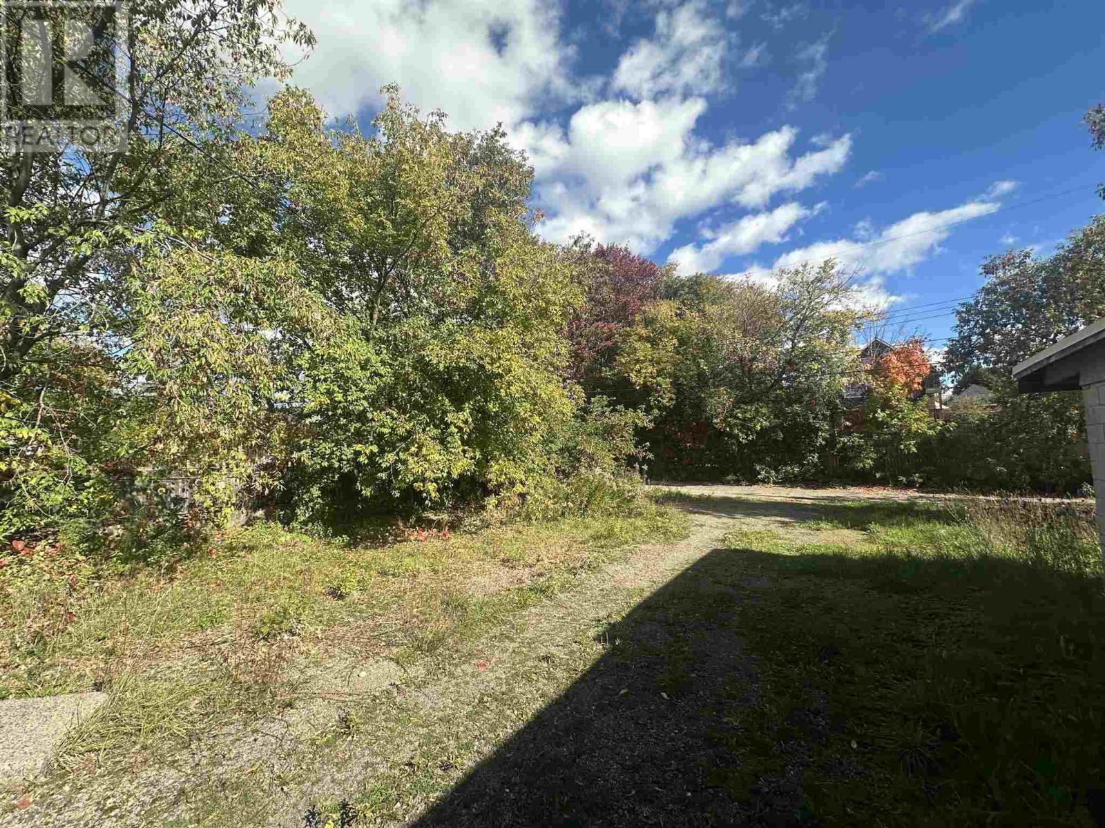 266 John St, Sault Ste. Marie, Ontario P6A 1P5 - Photo 7 - SM252945