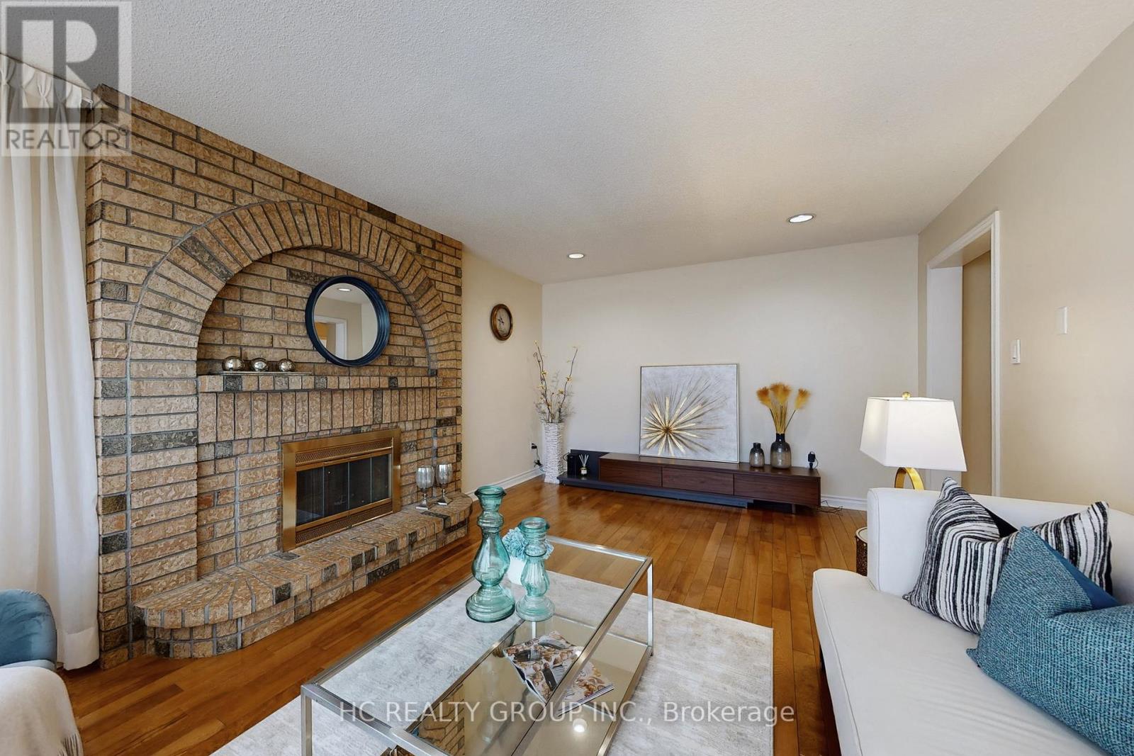 1 Atwood Court, Markham, Ontario  L3T 6T4 - Photo 12 - N12584886