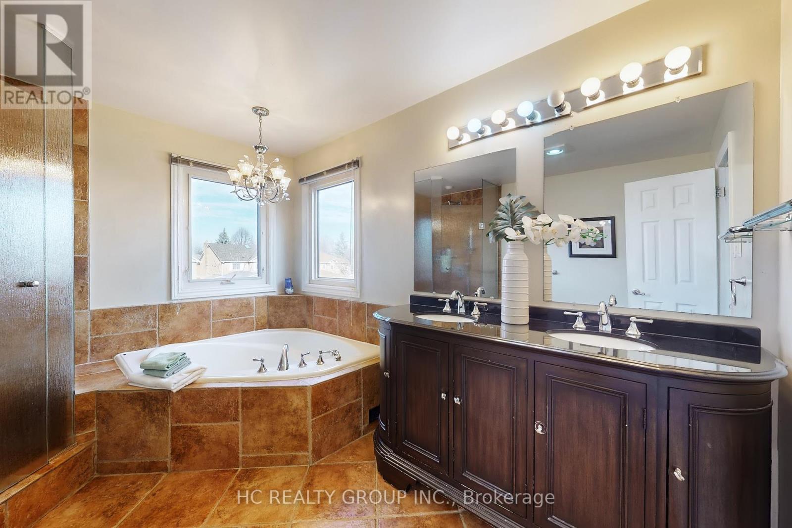 1 Atwood Court, Markham, Ontario  L3T 6T4 - Photo 19 - N12584886