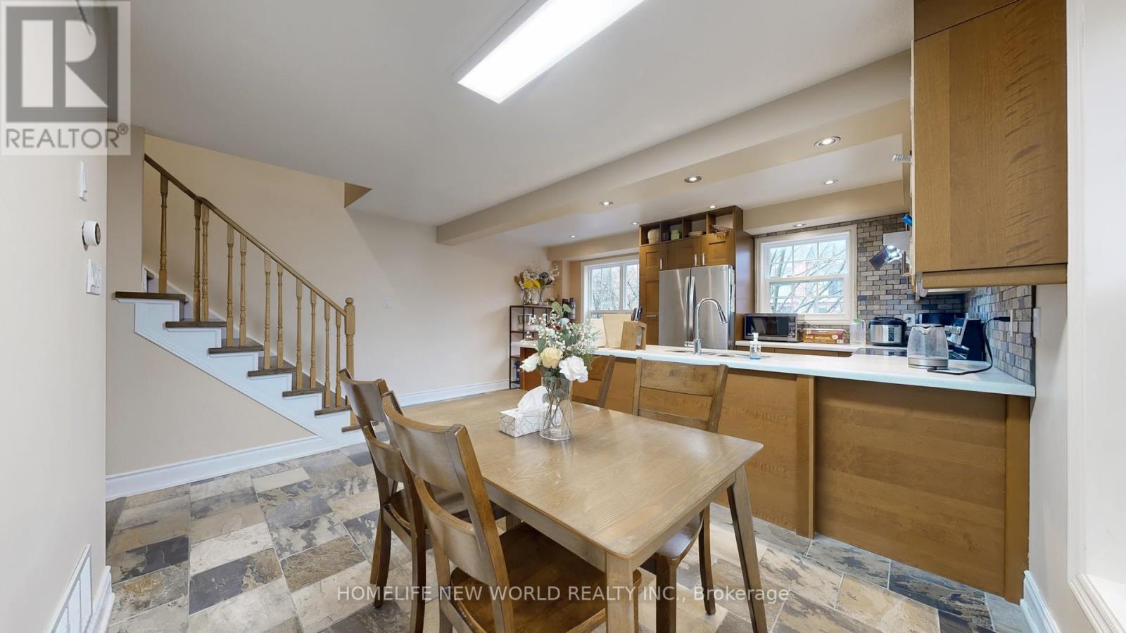 20 - 52 Wyatt Lane, Aurora, Ontario  L4G 7E4 - Photo 13 - N12584942