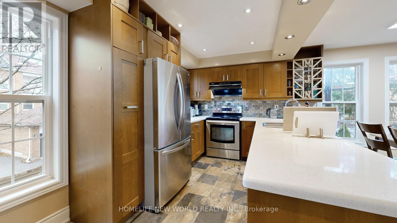 20 - 52 Wyatt Lane, Aurora, Ontario  L4G 7E4 - Photo 7 - N12584942