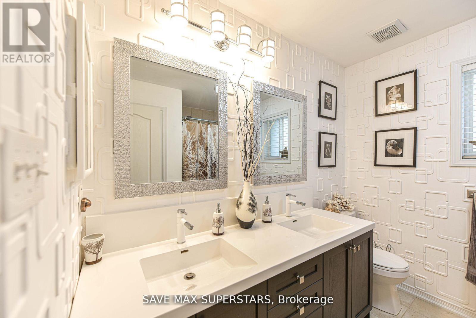 1246 Leslie Drive, Innisfil, Ontario  L9S 0G3 - Photo 10 - N12584980