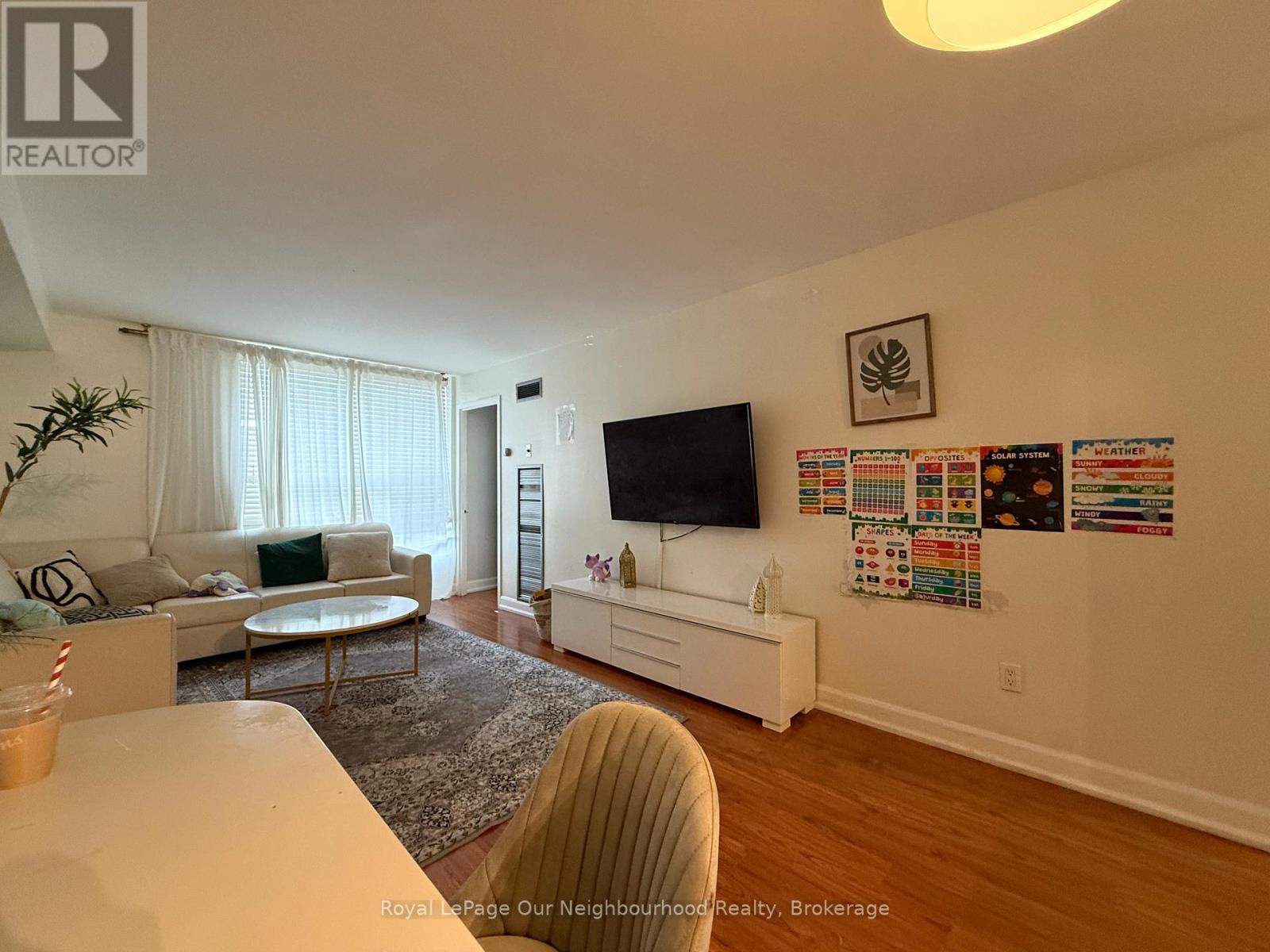 301 - 1 Hickory Tree Road, Toronto (Weston), Ontario  M9N 3W4 - Photo 10 - W12585102