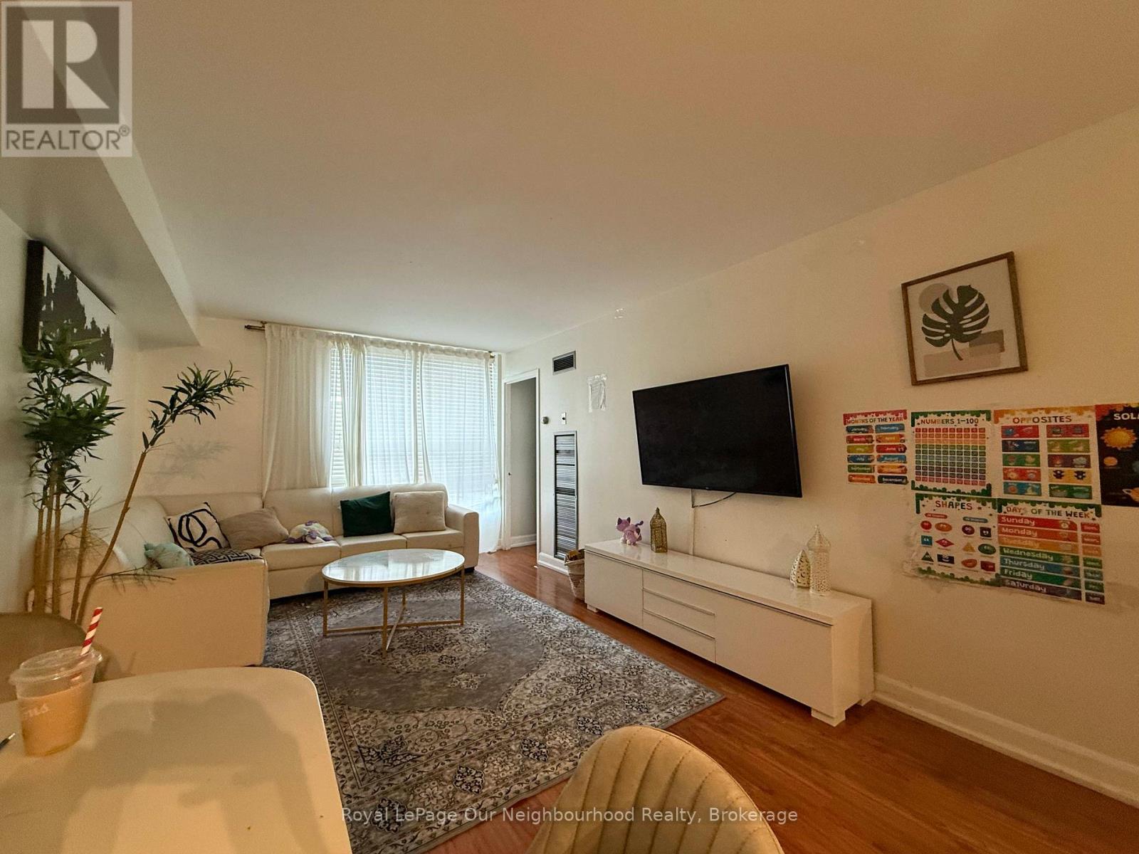 301 - 1 Hickory Tree Road, Toronto (Weston), Ontario  M9N 3W4 - Photo 11 - W12585102