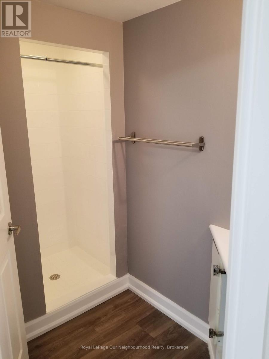 301 - 1 Hickory Tree Road, Toronto (Weston), Ontario  M9N 3W4 - Photo 18 - W12585102