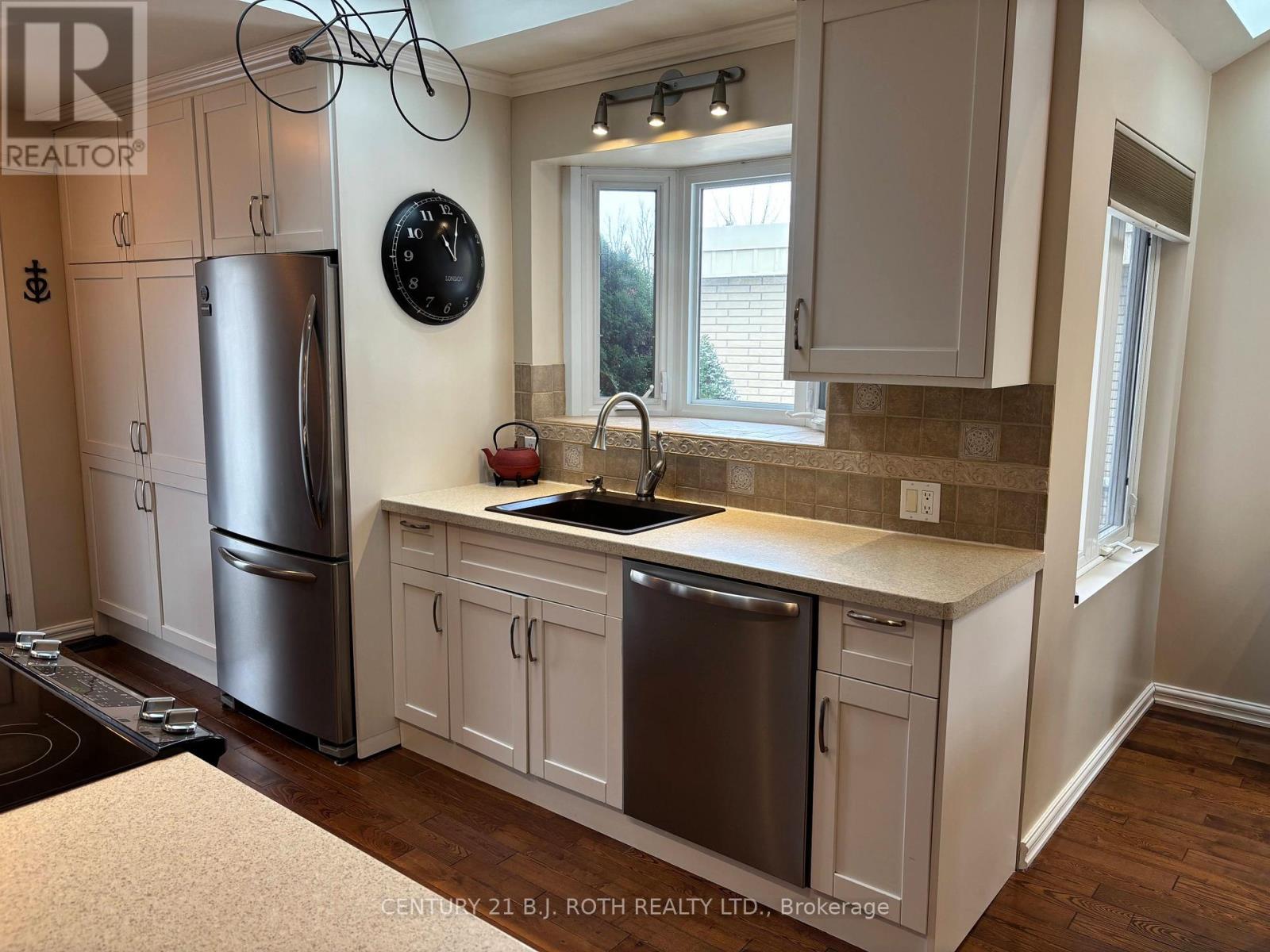 3 Marwendy Drive, Barrie, Ontario  L4M 4E6 - Photo 11 - S12584872