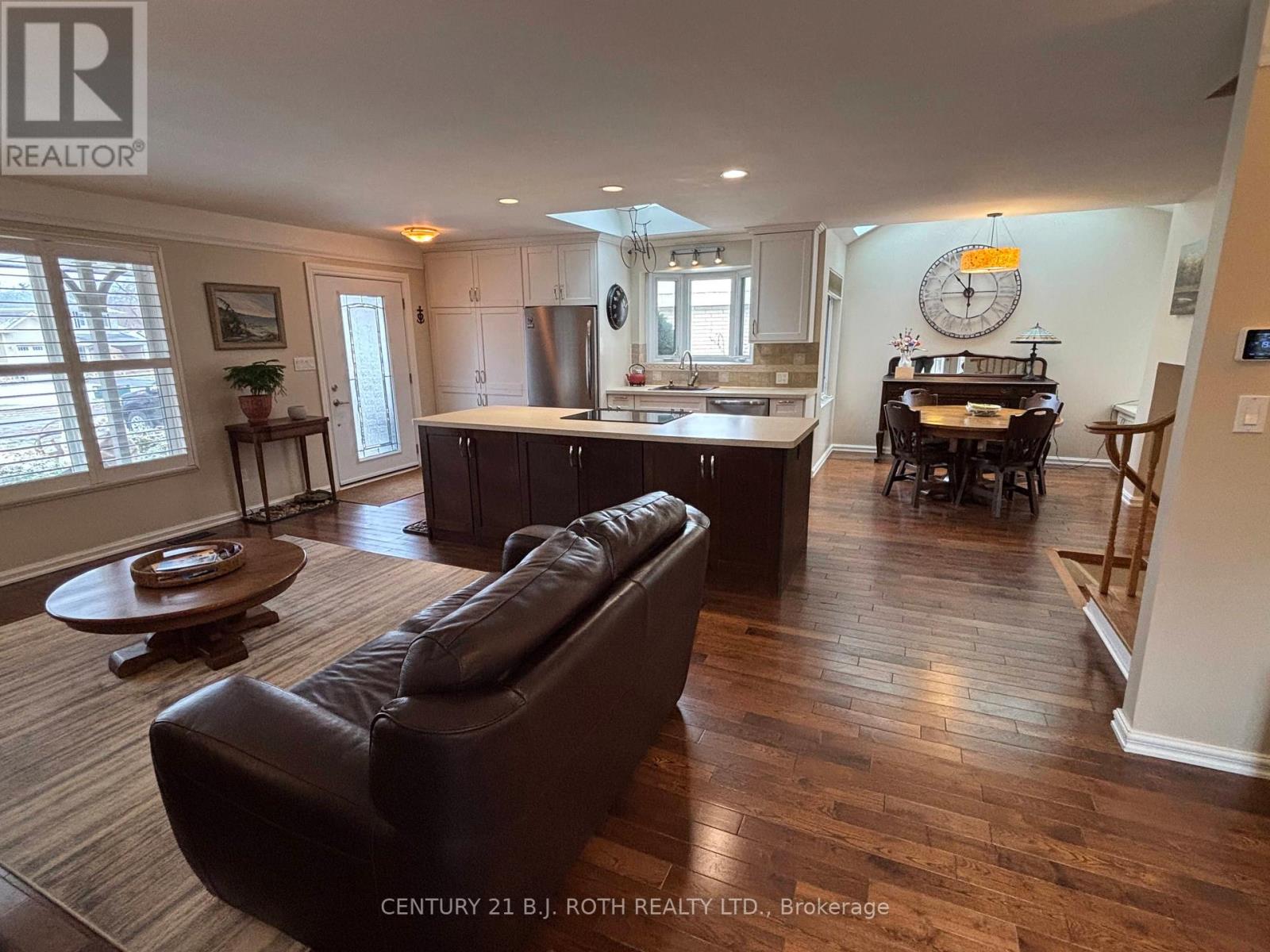 3 Marwendy Drive, Barrie, Ontario  L4M 4E6 - Photo 5 - S12584872