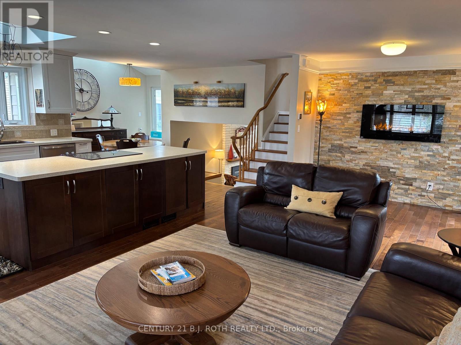 3 Marwendy Drive, Barrie, Ontario  L4M 4E6 - Photo 6 - S12584872