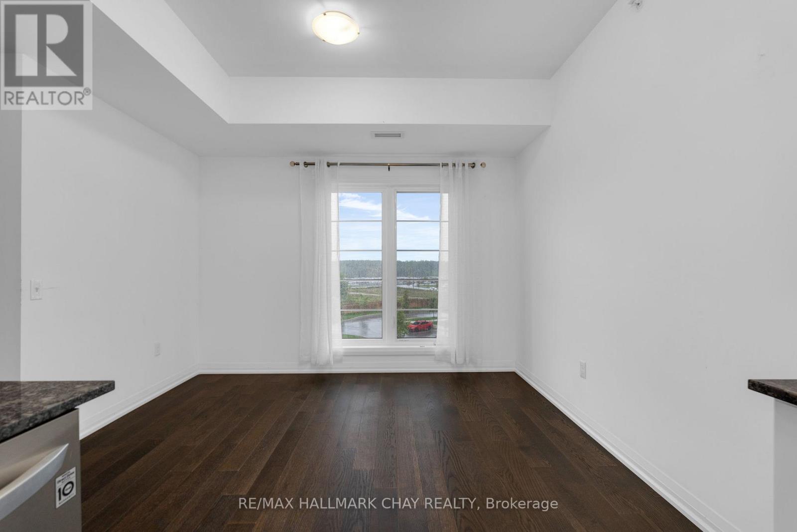 301 - 54 Koda Street, Barrie, Ontario  L9J 0J6 - Photo 12 - S12584934