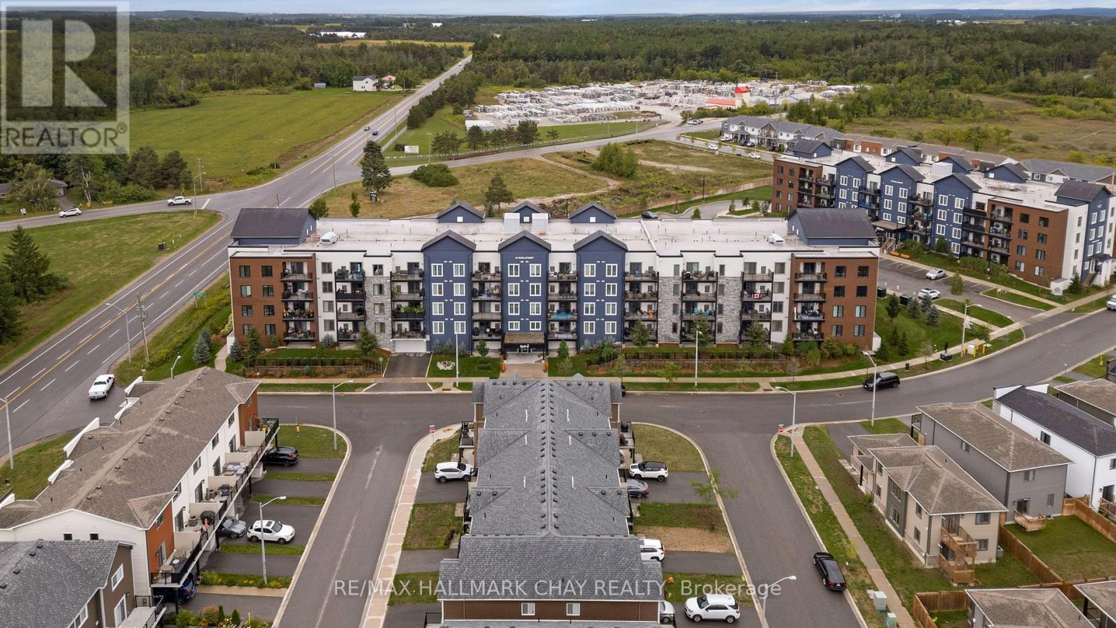 301 - 54 Koda Street, Barrie, Ontario  L9J 0J6 - Photo 3 - S12584934