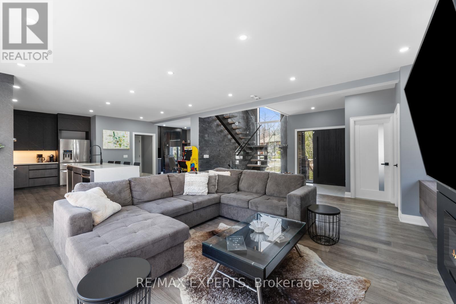 11 Joliet Crescent, Tiny, Ontario  L9M 0G3 - Photo 4 - S12585030