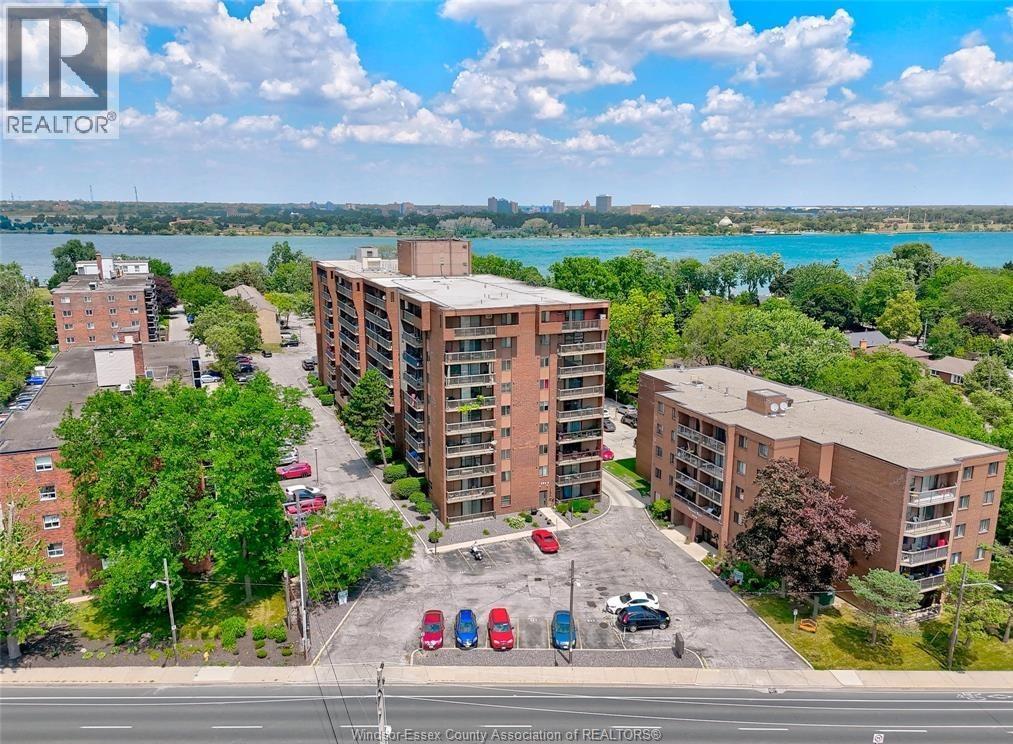 MLS# 25026432: 3936 Wyandotte STREET East Unit# 412, Windsor, Canada