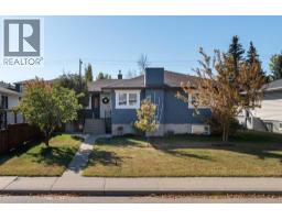 1131 15 Avenue NE Renfrew