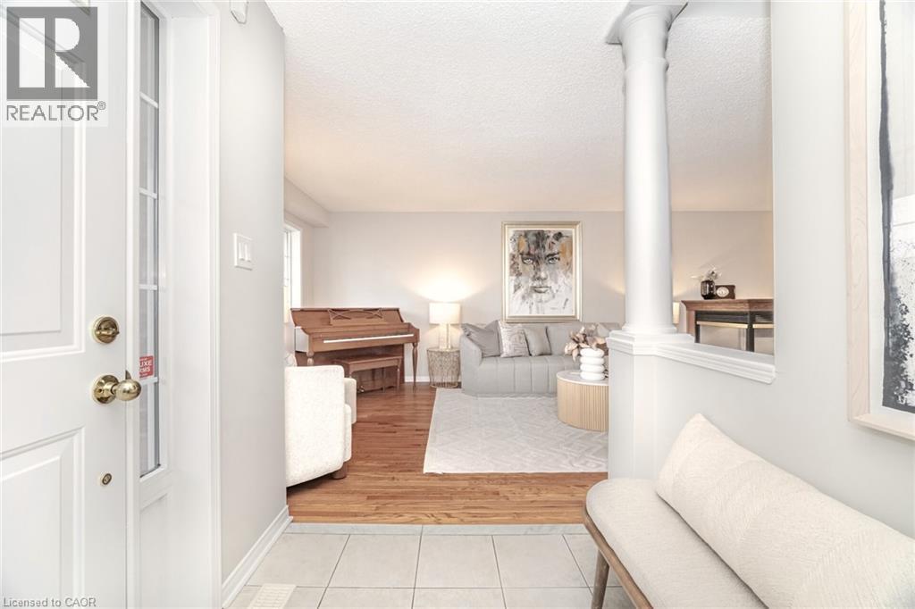 1150 Davis Lane, Milton, Ontario  L9T 5R2 - Photo 5 - 40790234