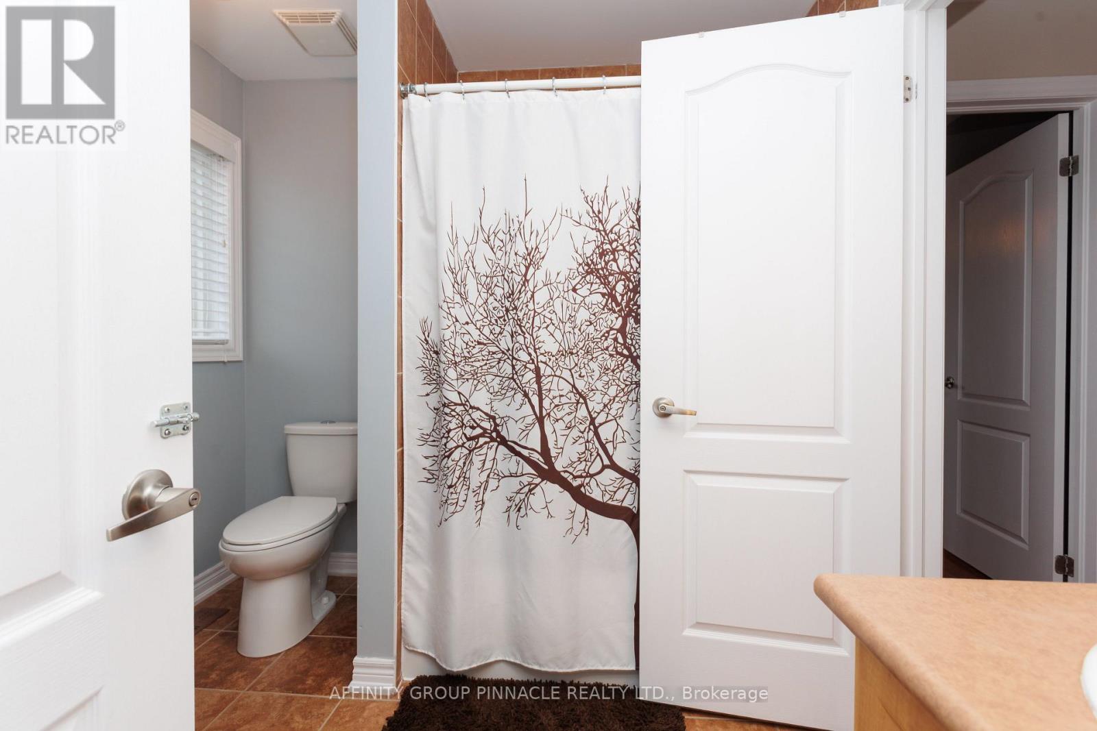 8 Horton Place, Kawartha Lakes, Ontario  K9V 0C2 - Photo 32 - X12585116