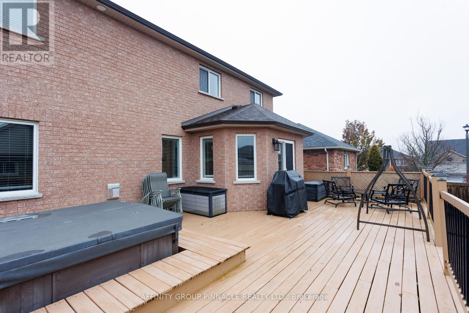 8 Horton Place, Kawartha Lakes, Ontario  K9V 0C2 - Photo 44 - X12585116