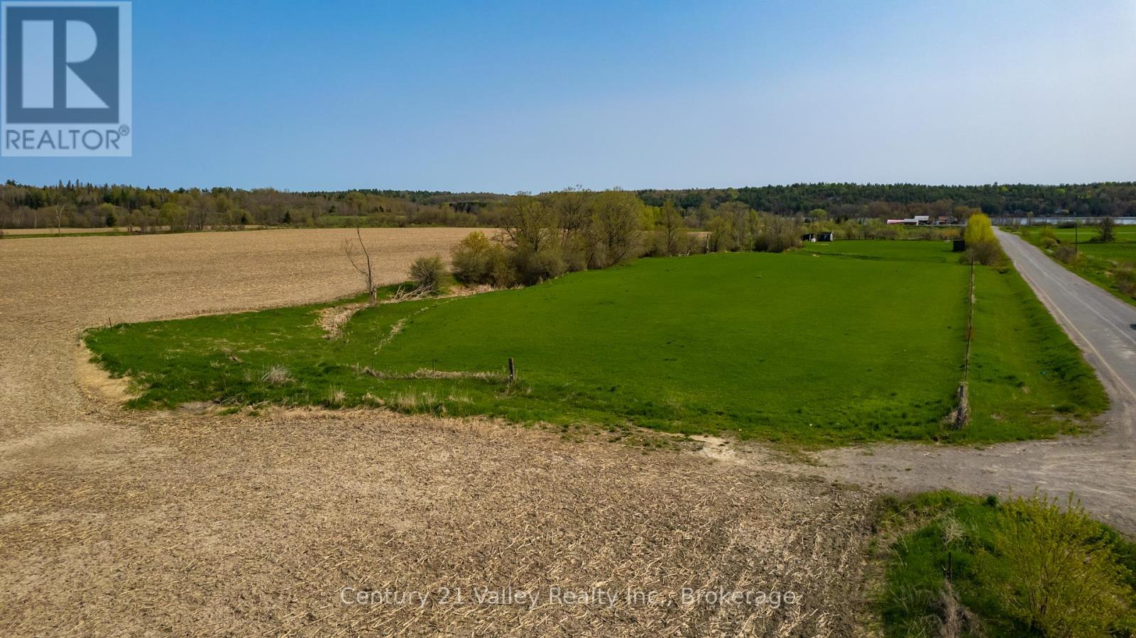 154 Cornerview Road, Whitewater Region, Ontario  K0J 1K0 - Photo 2 - X12585060