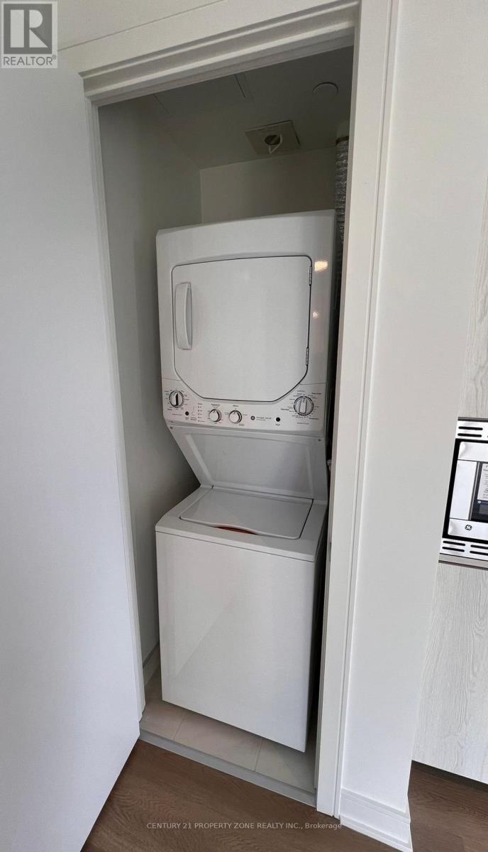 1015 - 86 Dundas Street E, Mississauga, Ontario  L5A 1W4 - Photo 12 - W12584870