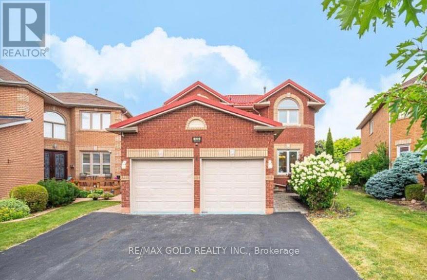 122 VALONIA DRIVE, Brampton, Ontario