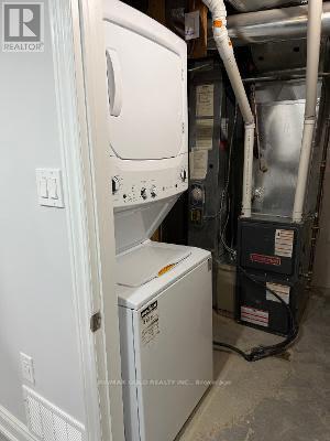 122 Valonia Drive, Brampton, Ontario  L6V 4J9 - Photo 11 - W12584880