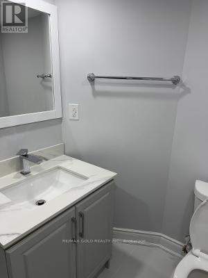 122 Valonia Drive, Brampton, Ontario  L6V 4J9 - Photo 9 - W12584880