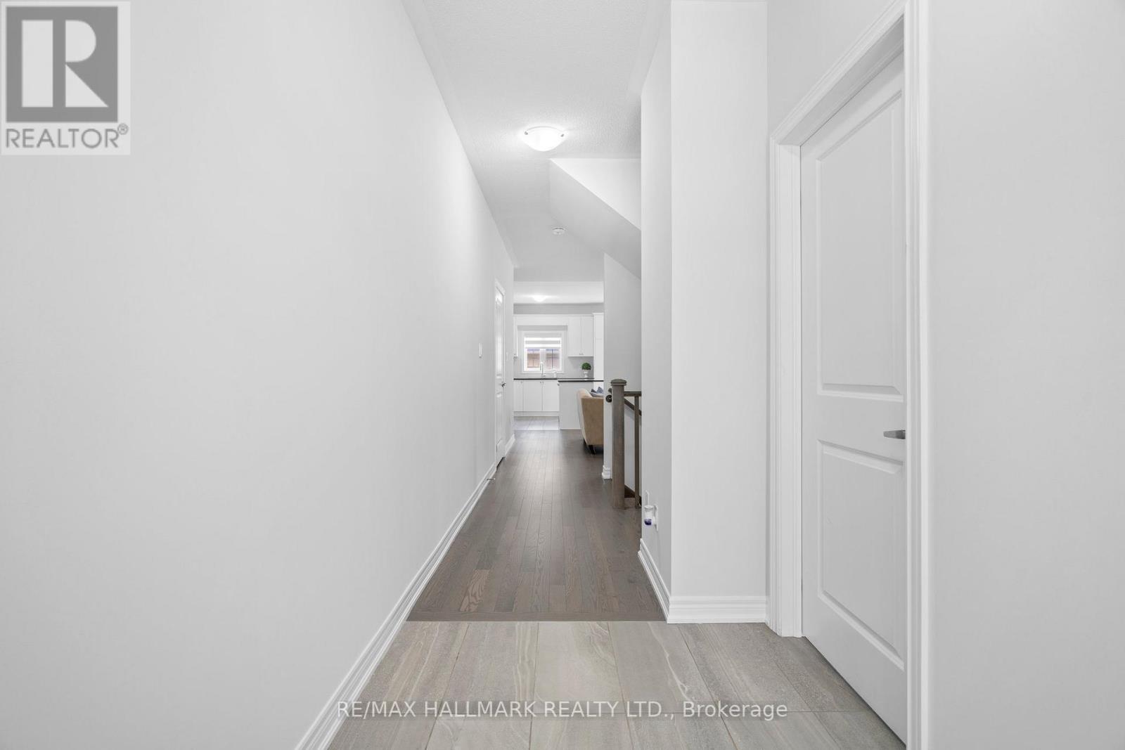 59 Jazzberry Road, Brampton, Ontario  L6R 0W2 - Photo 7 - W12584894