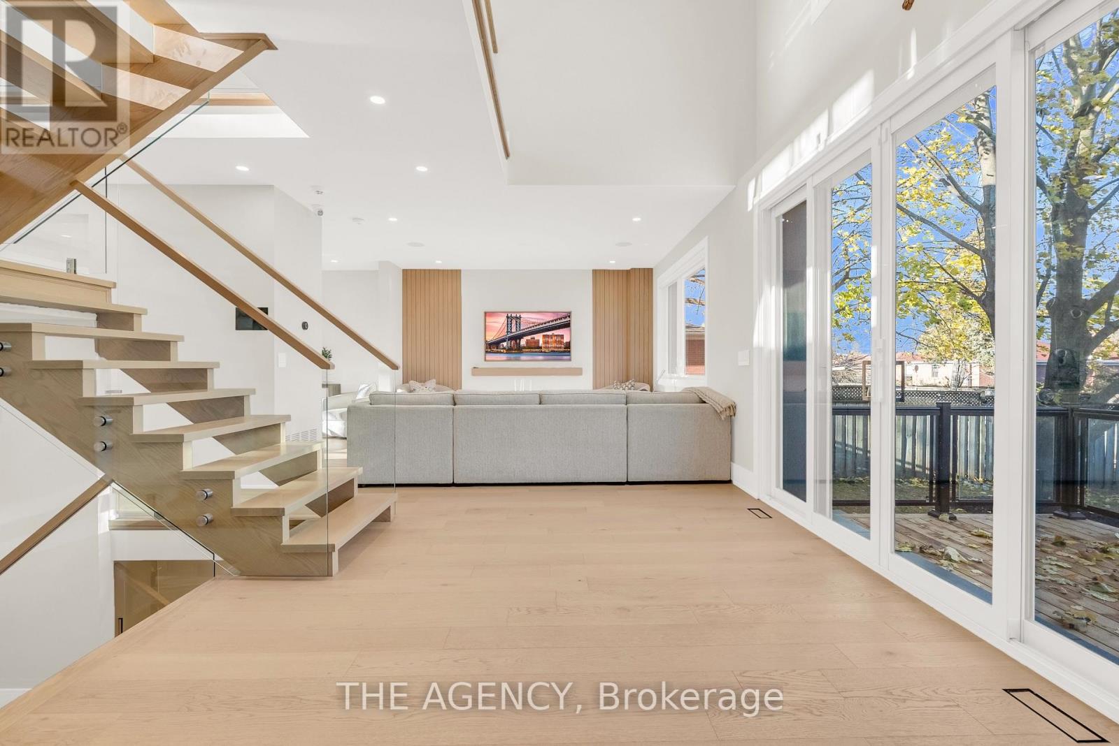 519 Third Line, Oakville, Ontario  L6L 4A8 - Photo 14 - W12584898