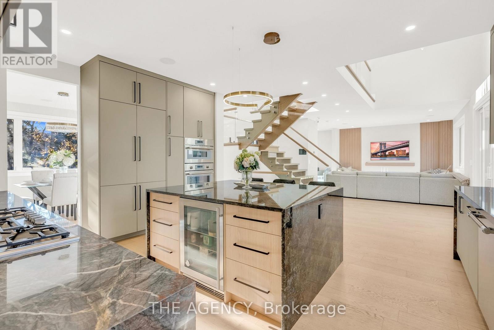 519 Third Line, Oakville, Ontario  L6L 4A8 - Photo 20 - W12584898