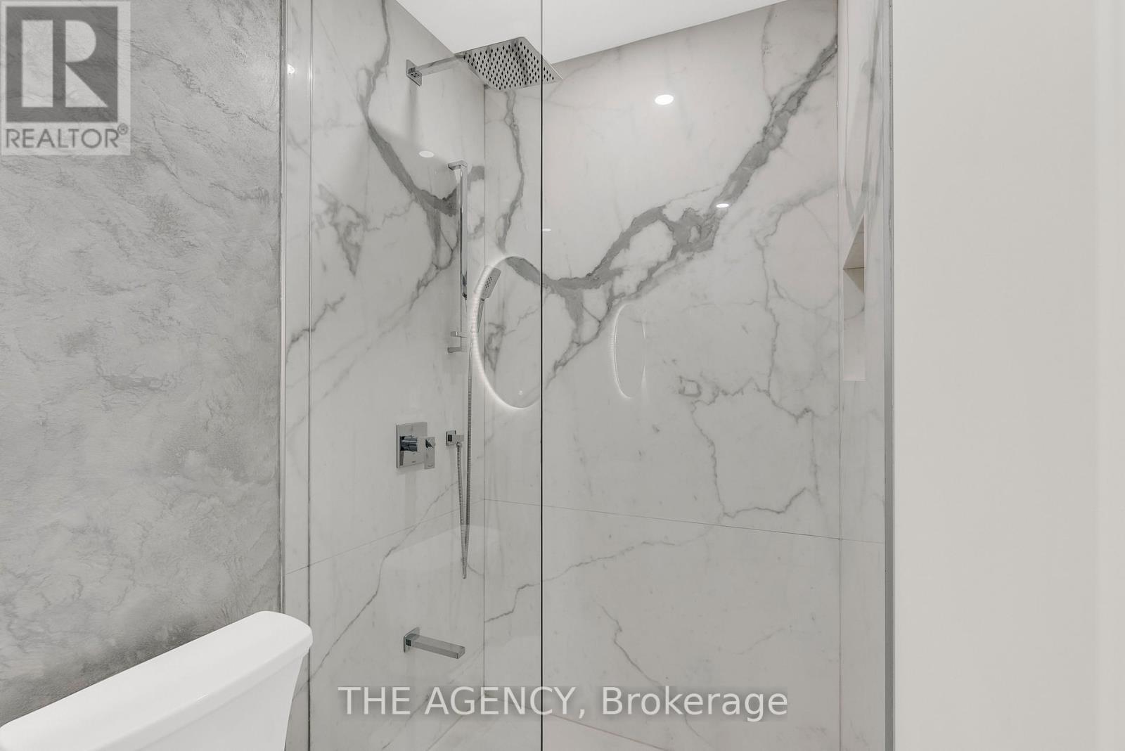 519 Third Line, Oakville, Ontario  L6L 4A8 - Photo 28 - W12584898