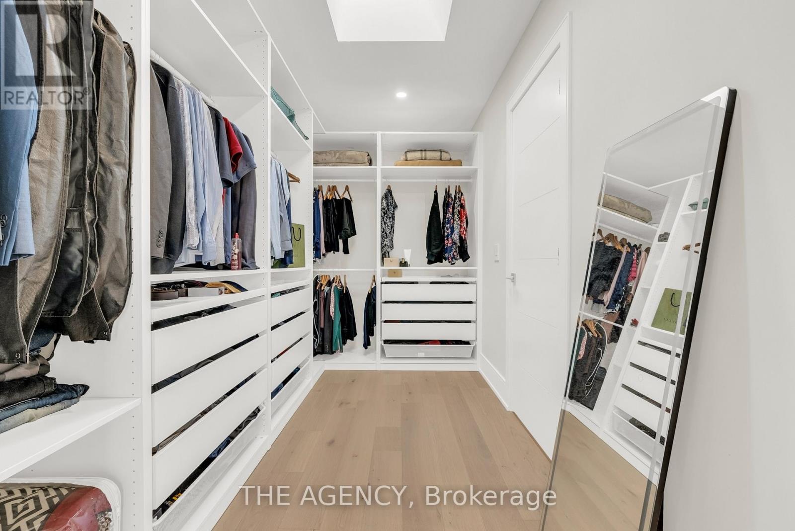 519 Third Line, Oakville, Ontario  L6L 4A8 - Photo 31 - W12584898