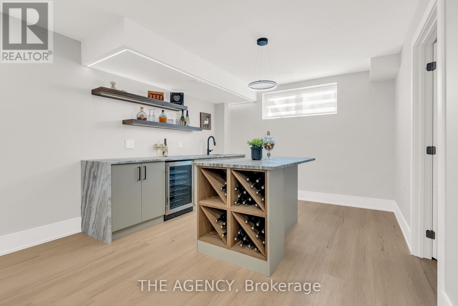 519 Third Line, Oakville, Ontario  L6L 4A8 - Photo 45 - W12584898