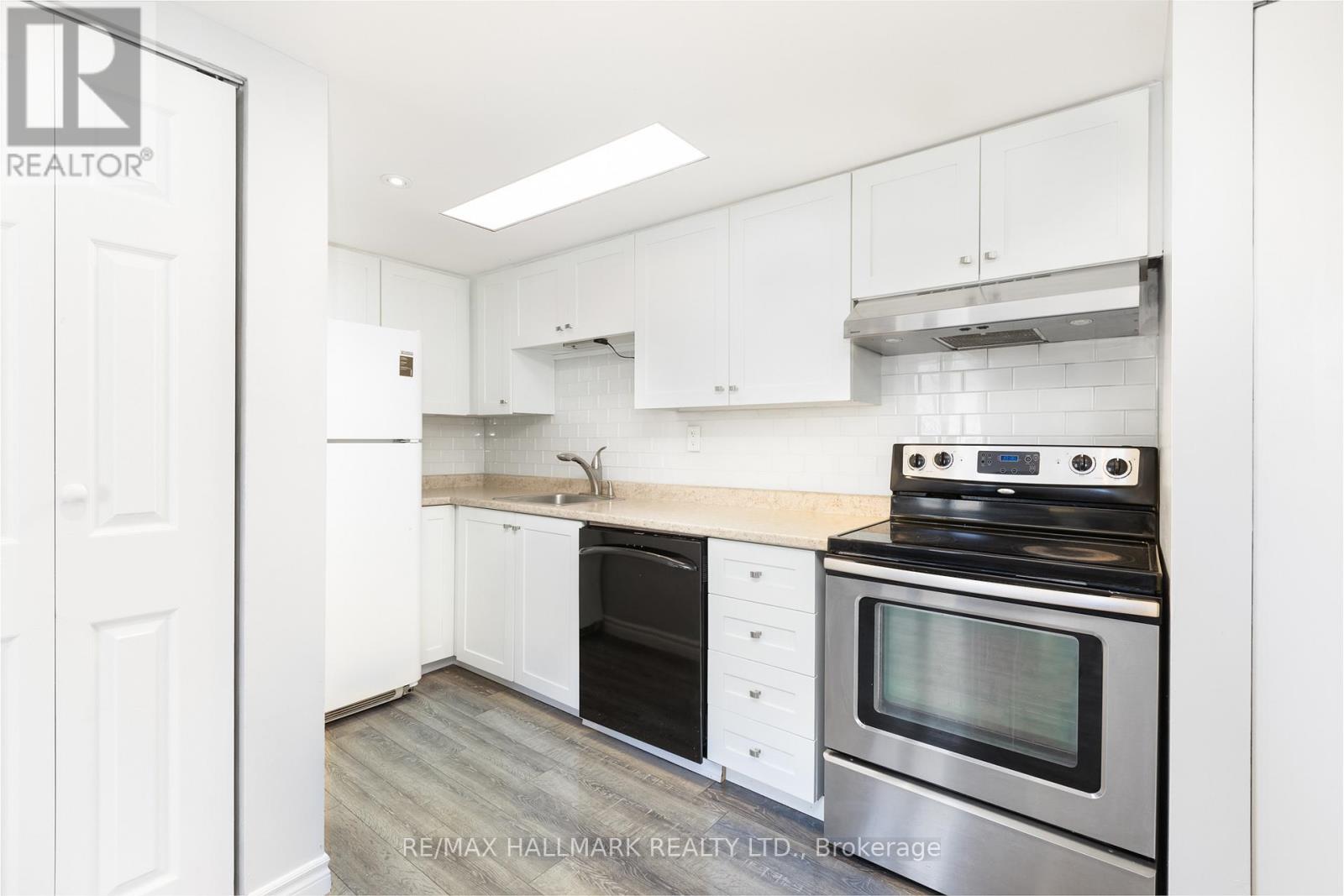 30 - 1250 King Street W, Toronto, Ontario  M6K 1G5 - Photo 8 - W12584910