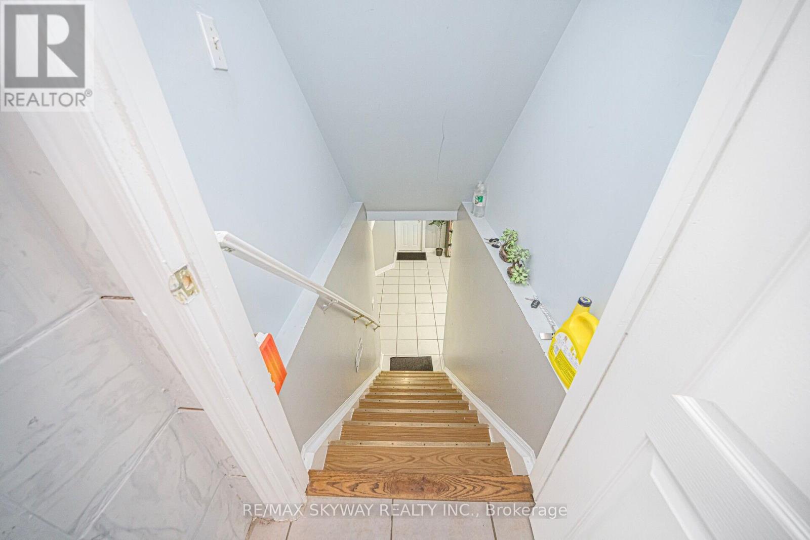 15 Borneo Crescent, Brampton, Ontario  L6R 3C6 - Photo 38 - W12584912