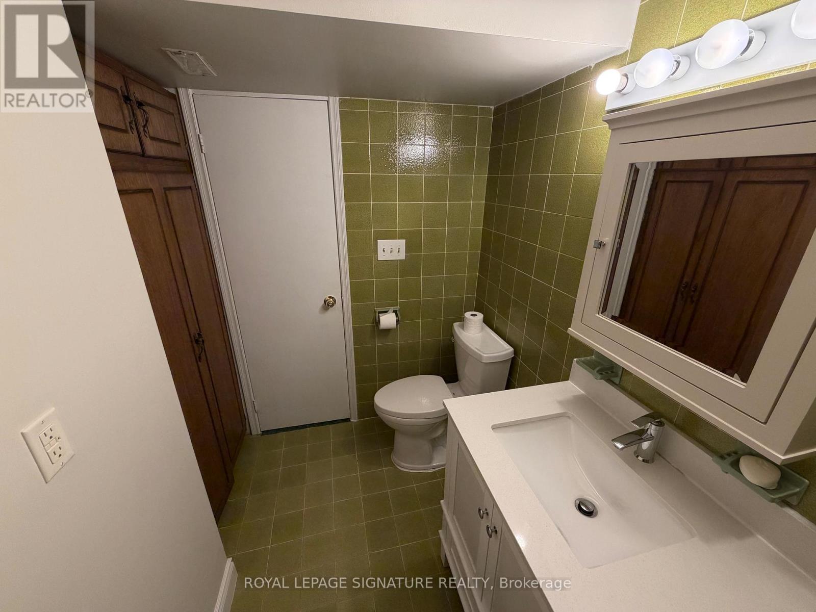 Bsmt - 5 Alabaster Road, Toronto, Ontario  M9V 4W2 - Photo 7 - W12584984